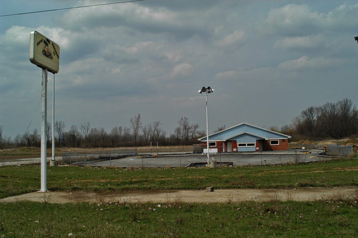Sky Drive-In Theatre - April 2003 Photo (newer photo)